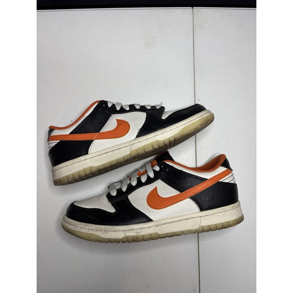 Nike Dunk Low PRM Halloween 2023 Size 5Y/6.5W— DO3806 100
